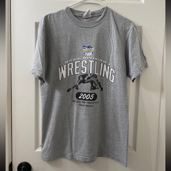 Champion Other - 🩶 Vintage Champion 2005 NCAA Wrestling Grey Medium Men’s T-Shirt - St. Louis